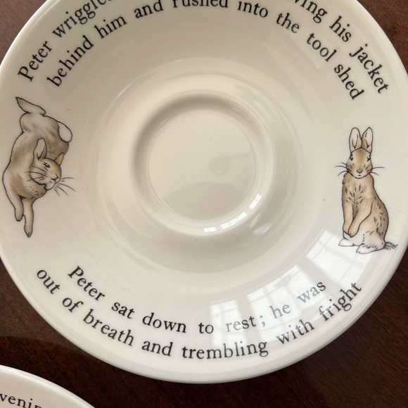 Wedgwood Peter Rabbit Dining Set - Picture 2 of 6